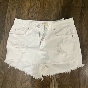 White garage festival shorts
